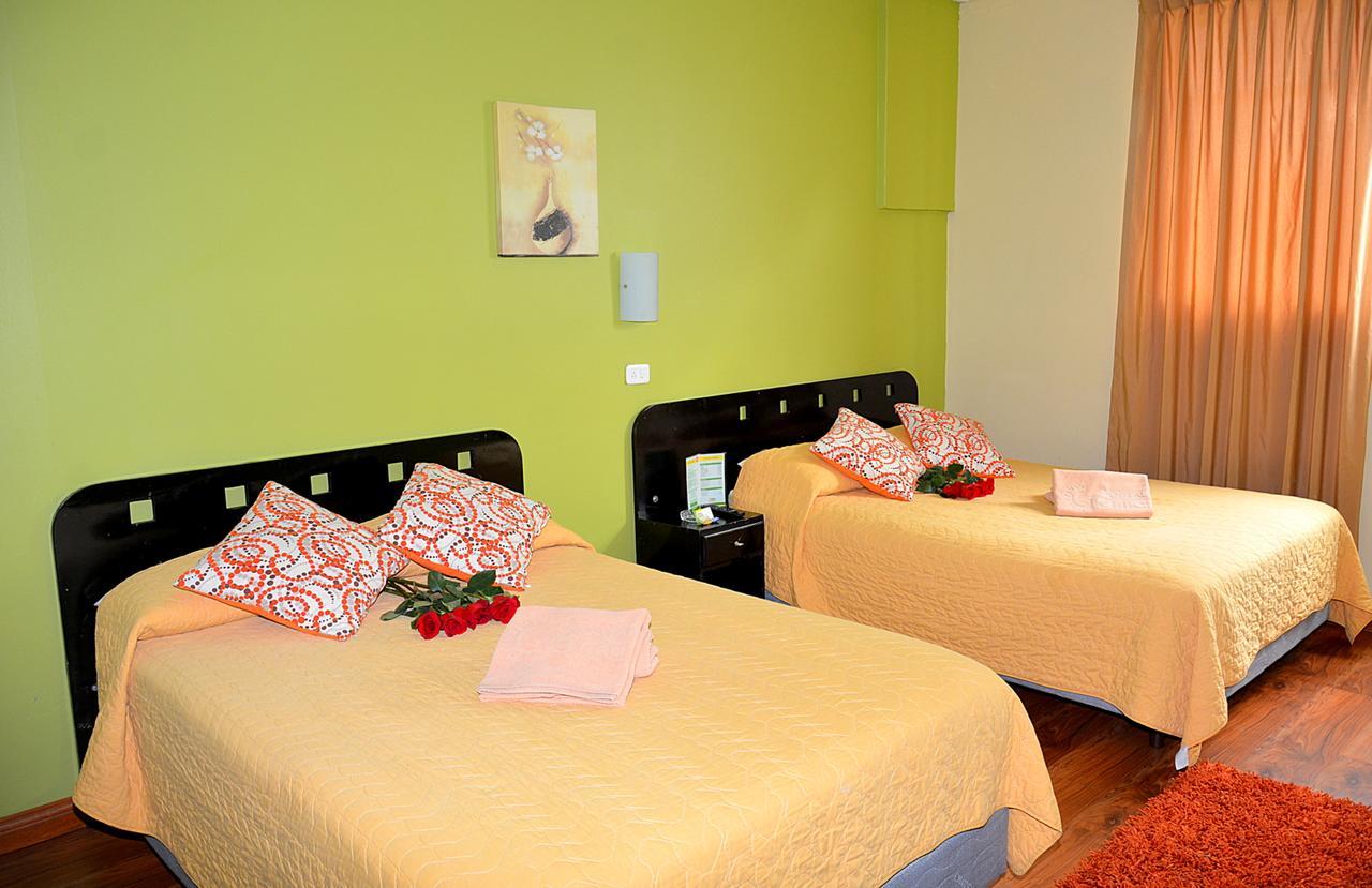Hostal Terra 3 - Base Aerea Quito Exterior photo